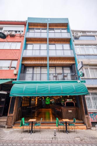 Moda Hotel | Elephant In The Room
