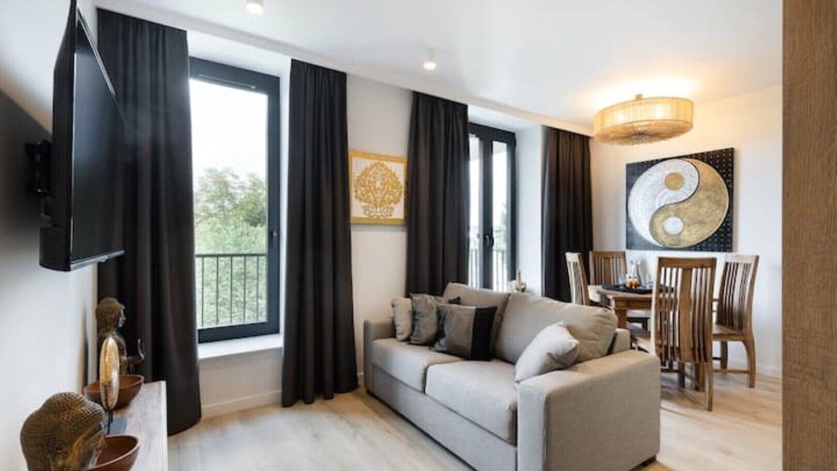Zwierzyniec Apartment | Elephant Junior Suite - Generous luxury & space for clear thoughts