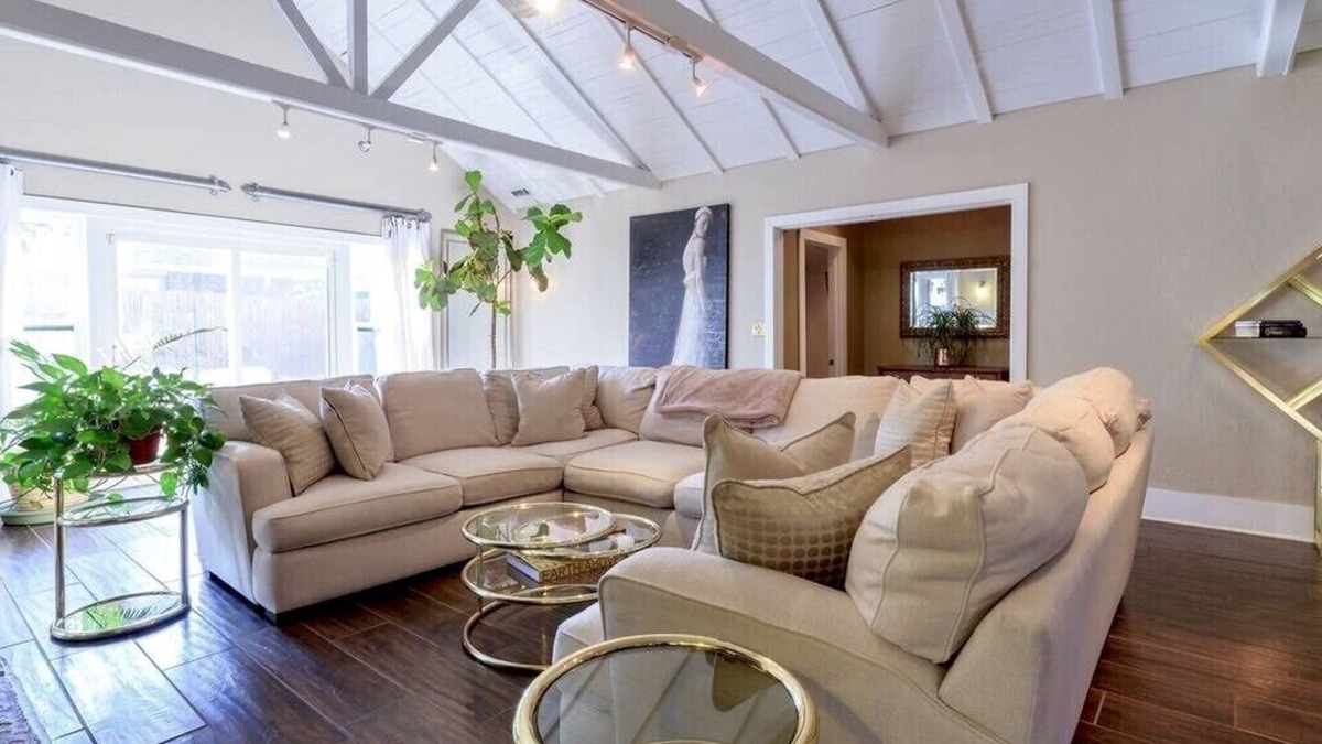 Edmond House | Elevated, aesthetic, Edmond oasis- Amazing location!