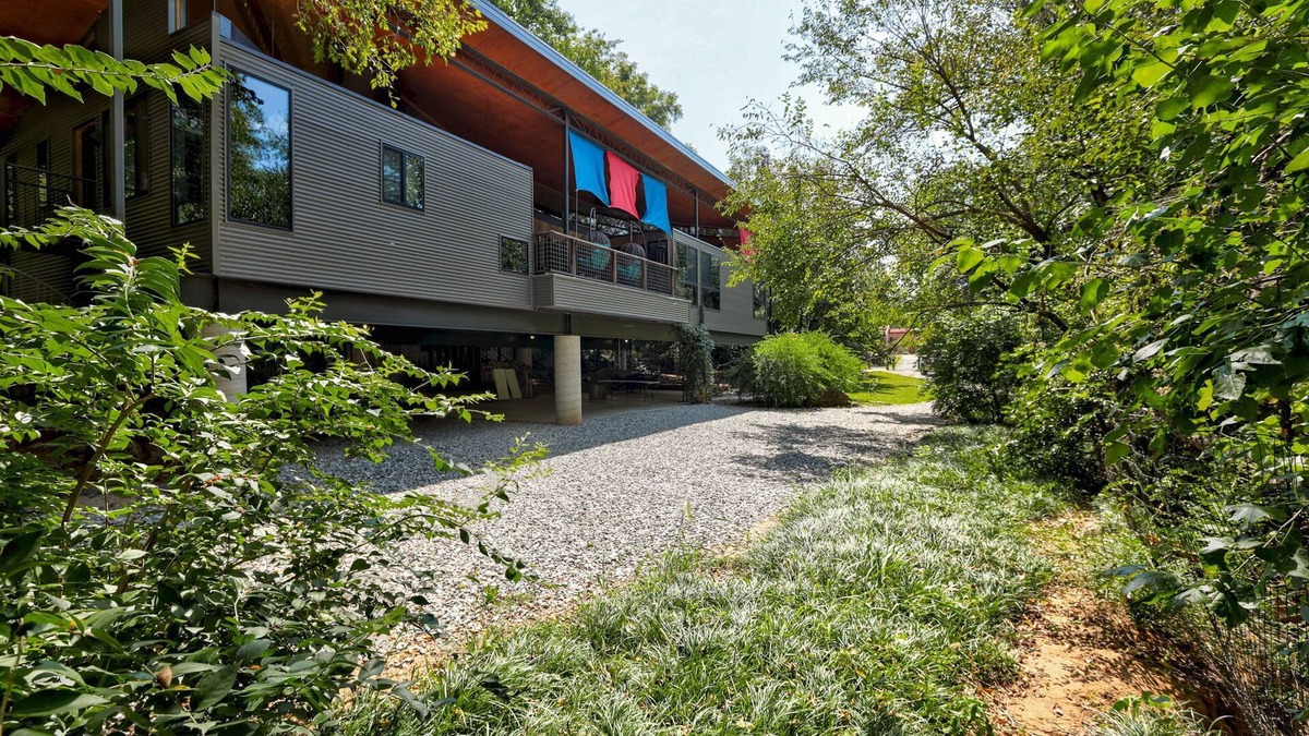 Norman House | Elevated Stay at White Owl Creek