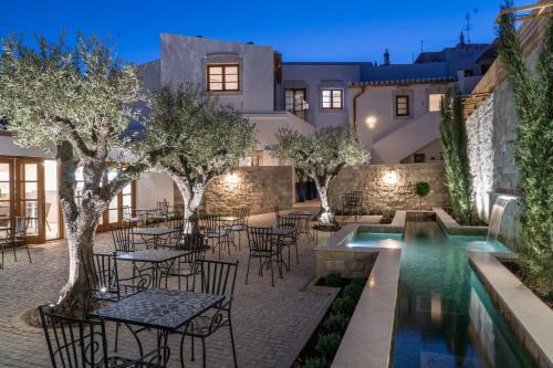 Boliqueime Bed & Breakfast | Eleven, Boutique luxury house & garden
