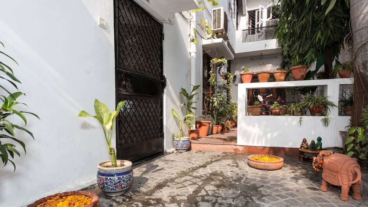 Nizamuddin East Bed & Breakfast | Eleven