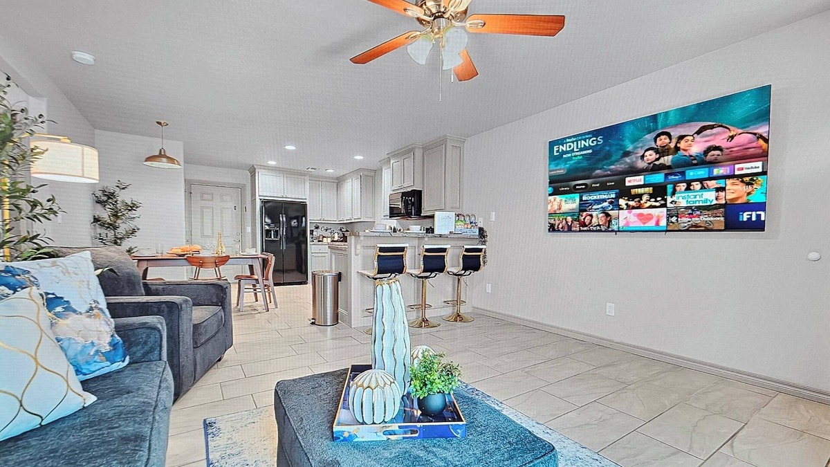Elgin Apartment | Elgin Oasis Suite A