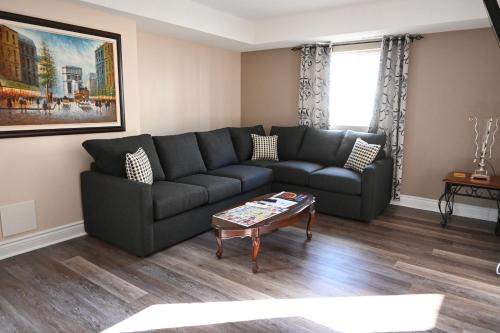 Downtown Niagara Falls Apartment | Elgin Suite