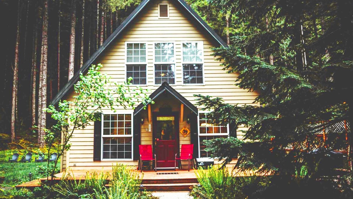 Enumclaw House | Elk Crossing Cozy Cabin at Crystal Mountain