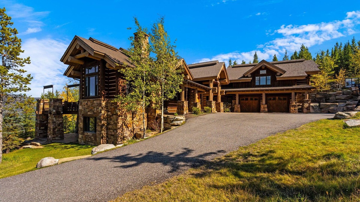 Spanish Peaks House | Elk Meadow In Spanish Peaks at Big Sky