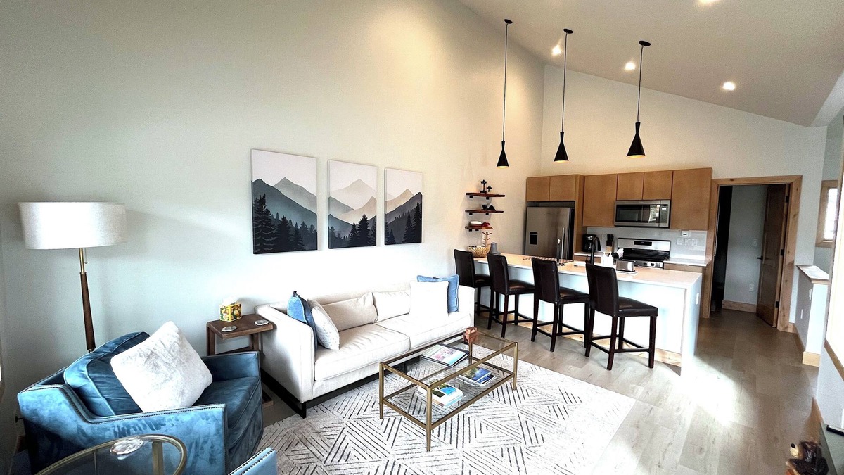 Crested Butte House | Elk Valley- Views for days