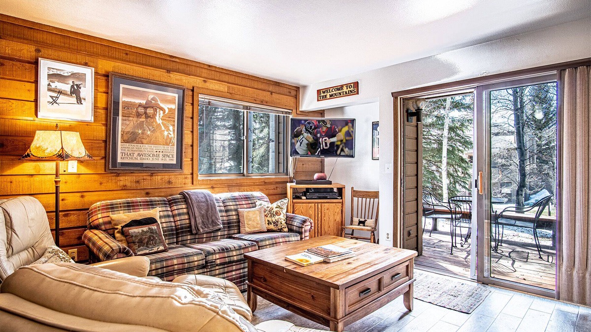 Elkhorn Village Condo | Elkhorn Bluff Condo with Community & Resort Amenities