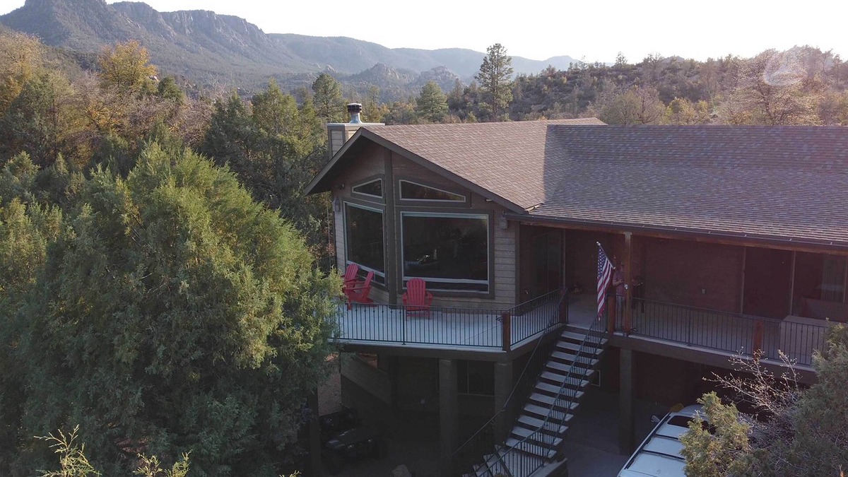 Payson Cabin | 'Elkwood Lodge' Cabin w/Hot Tub in Star Valley!