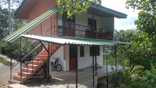 Bandarawela Cabin | Ella Breeze Homestay