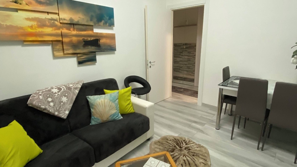 Rezza Apartment | Ella Relax