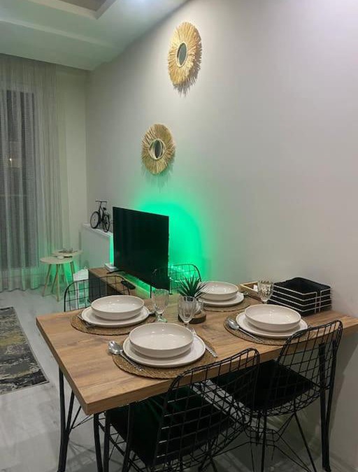 Bornova Apartment | EllaHouse