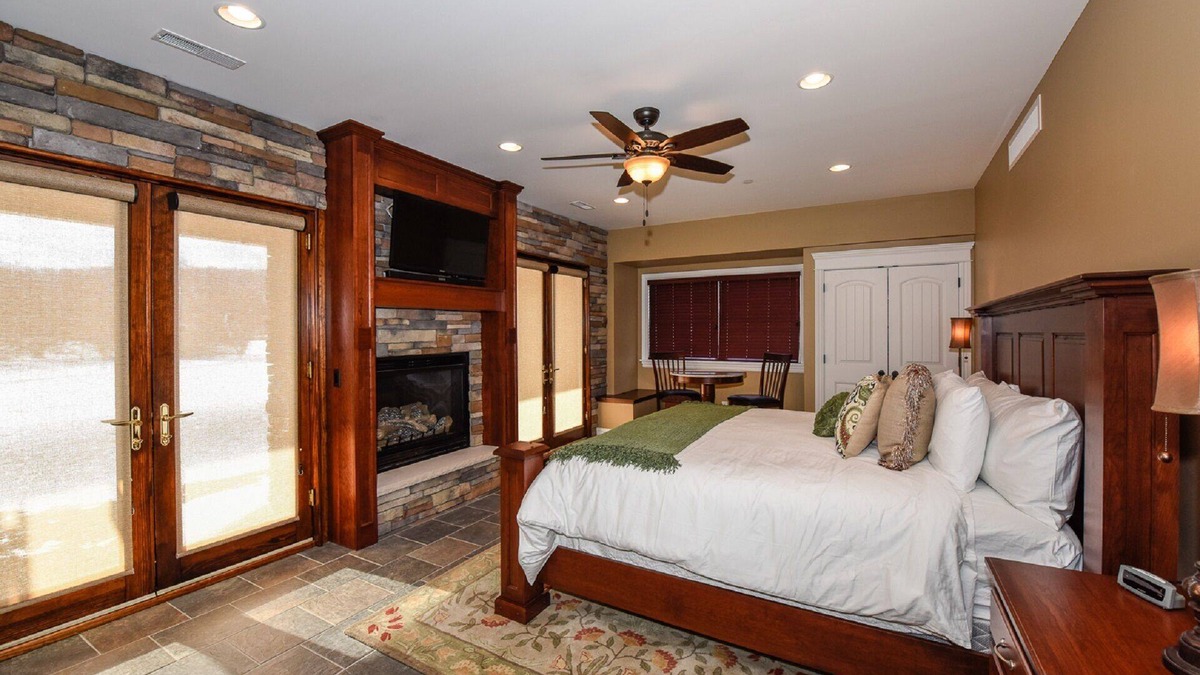 Ellicottville Villa | EllicottVillas - Enjoy the best for your weekend getaway!