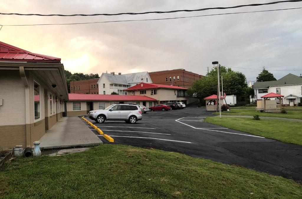 Ellijay Hotel | Ellijay Inn - Downtown Ellijay