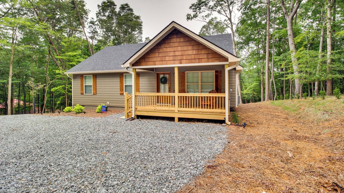 Ellijay House | Ellijay Retreat w/Access to Community Pools!