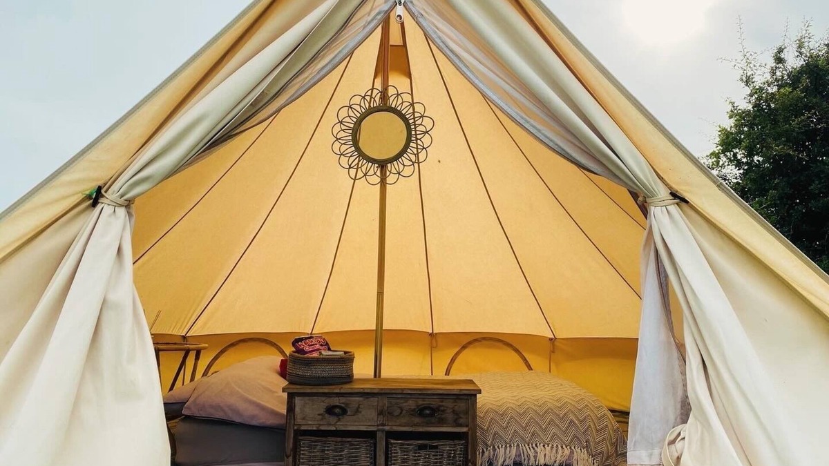 Llanfaethlu Cabin | Elm - Bell tent 2-4 person Anglesey, North Wales