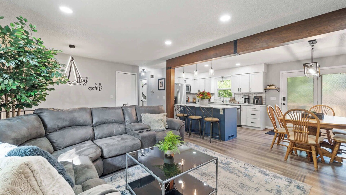 Maple Grove House | Elm Creek Retreat in Maple Grove