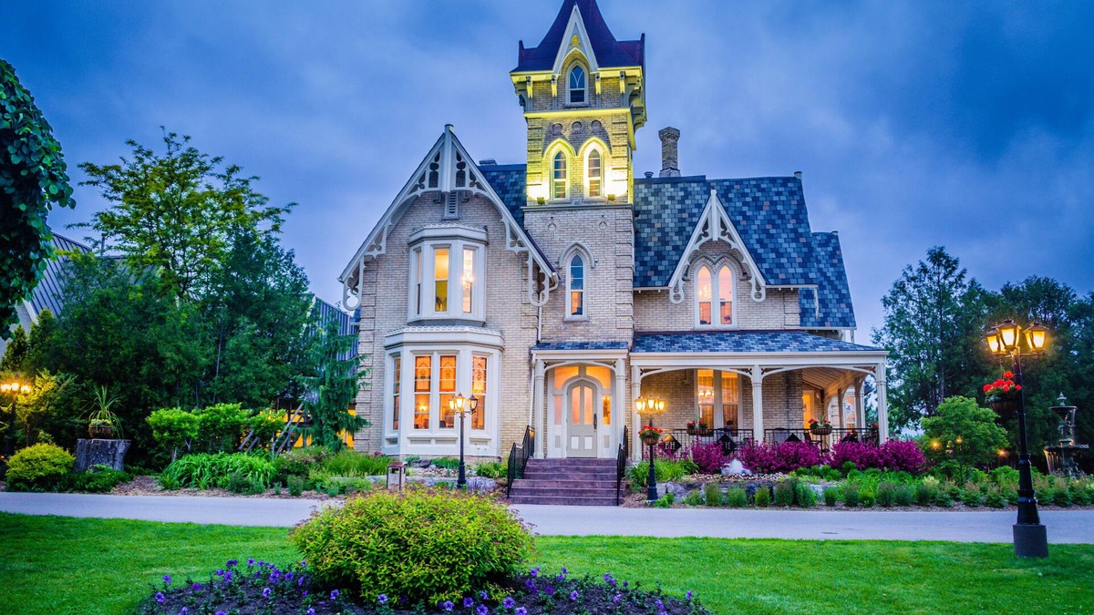 Ingersoll Hotel | Elm Hurst Inn & Spa