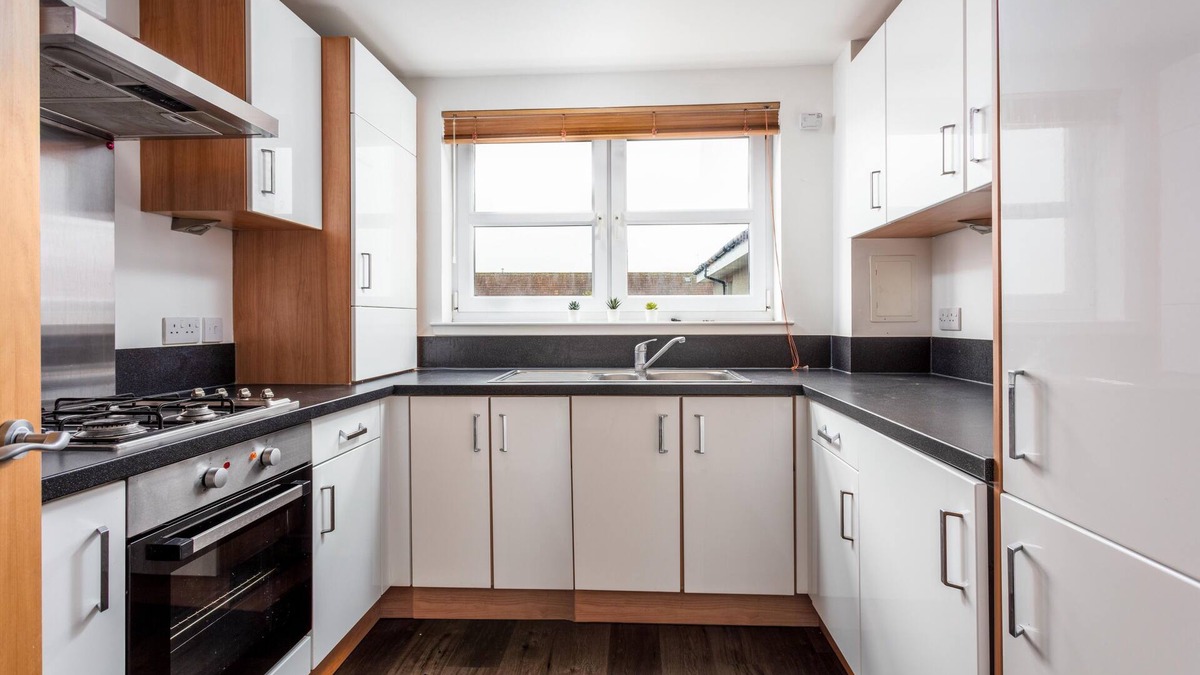 Ayr Apartment | Elms Way No33 - Donnini Apartments