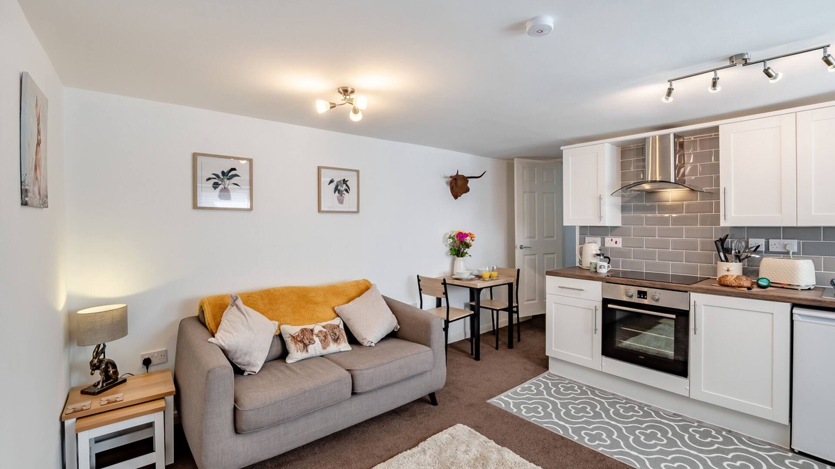 Rothbury House | Elmsleigh Nook - One Bedroom House, Sleeps 2