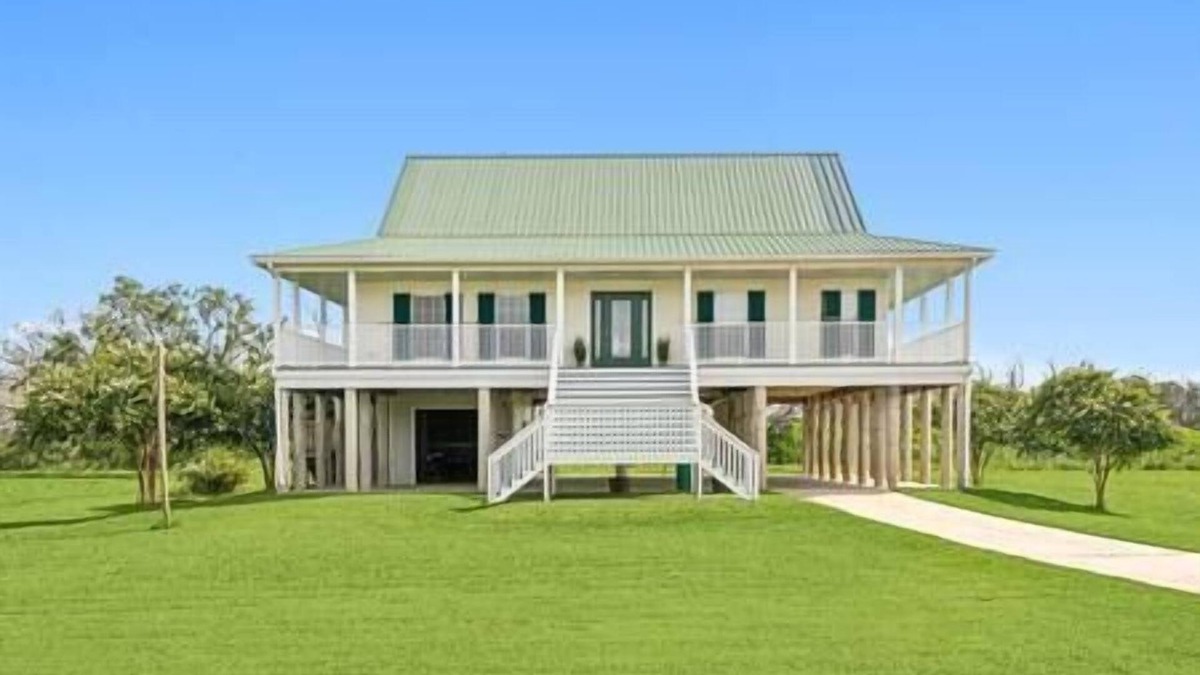 Lafitte House | Elsa's Place: Private Home