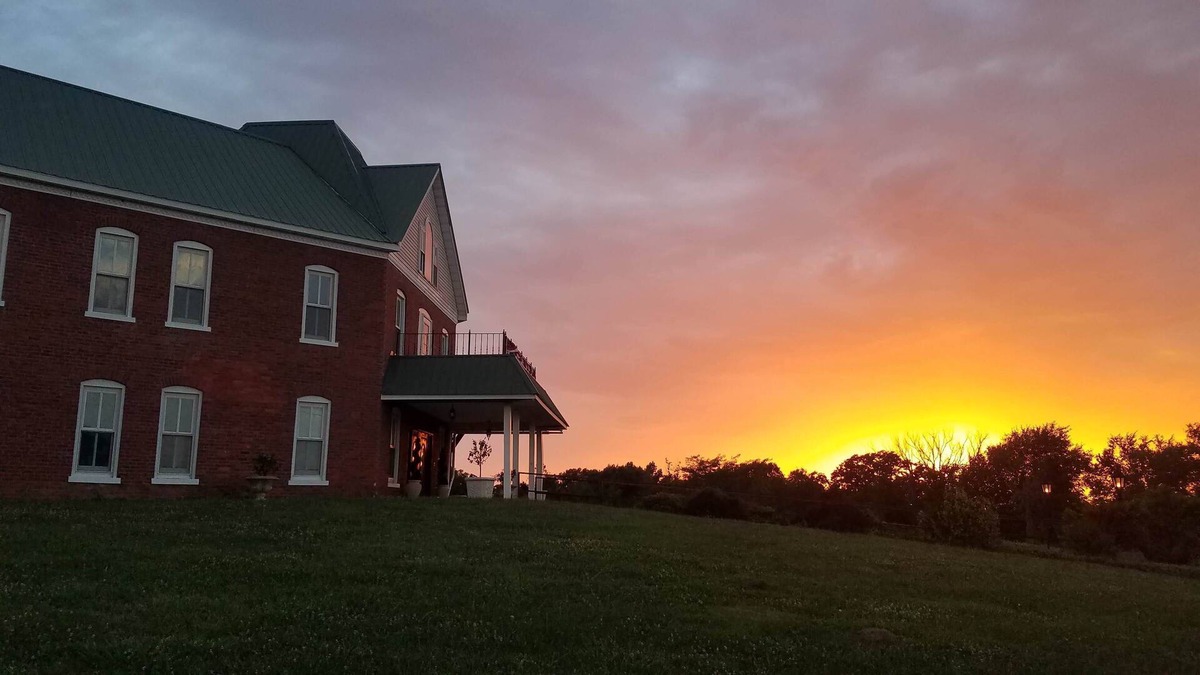 Linn Bed & Breakfast | Ely Manor