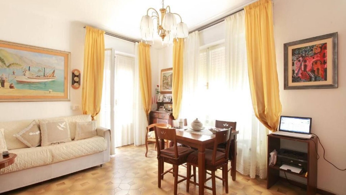 Borgo Antico Apartment | Elyse Apartment central location near best beaches