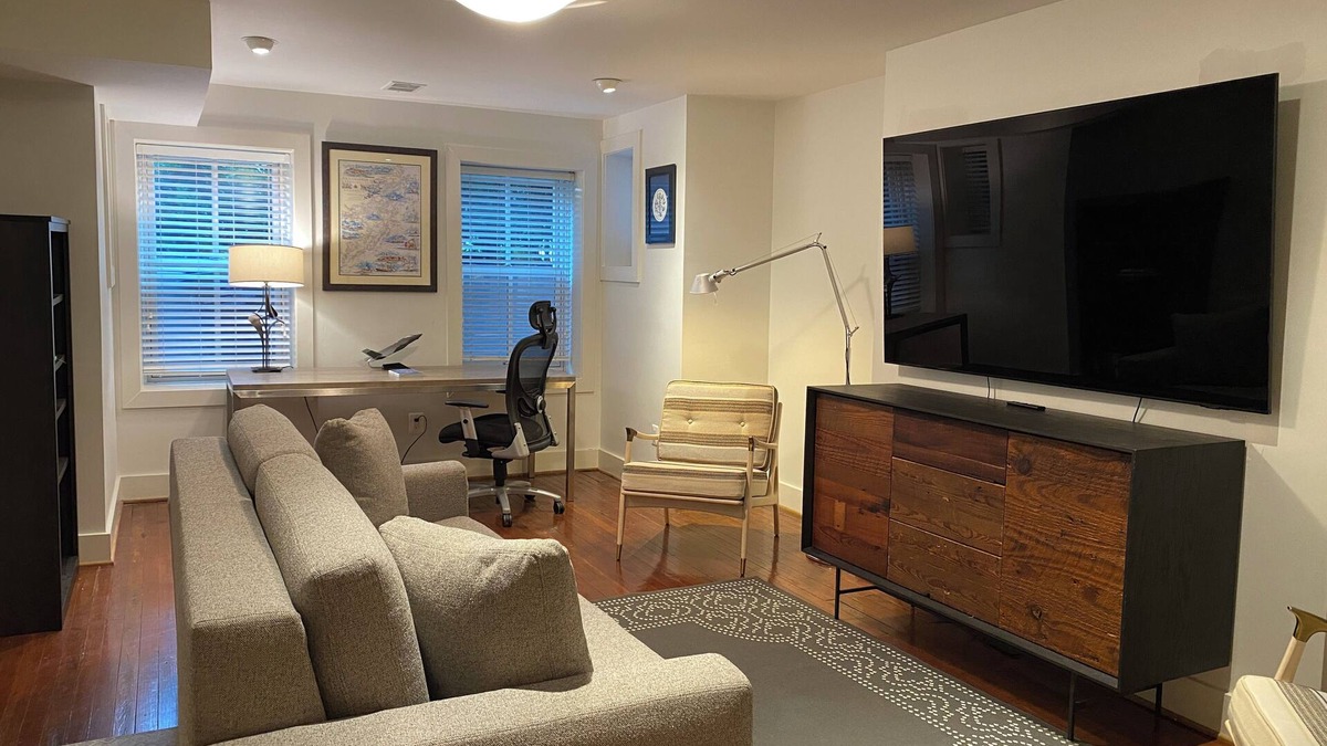 Dupont Circle House | Embassy Row, Beautiful Apt in Townhome, Patio
