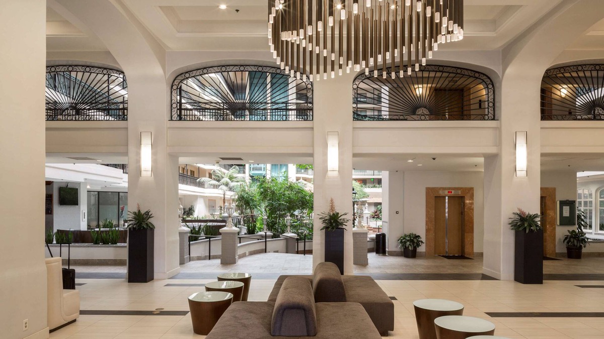 Northeast Anaheim Hotel | Embassy Suites by Hilton Anaheim North