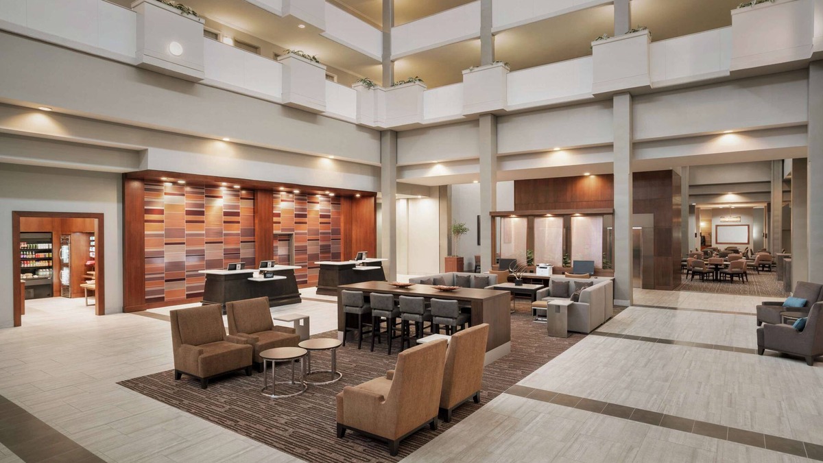 Brunswick Hotel | Embassy Suites by Hilton Brunswick