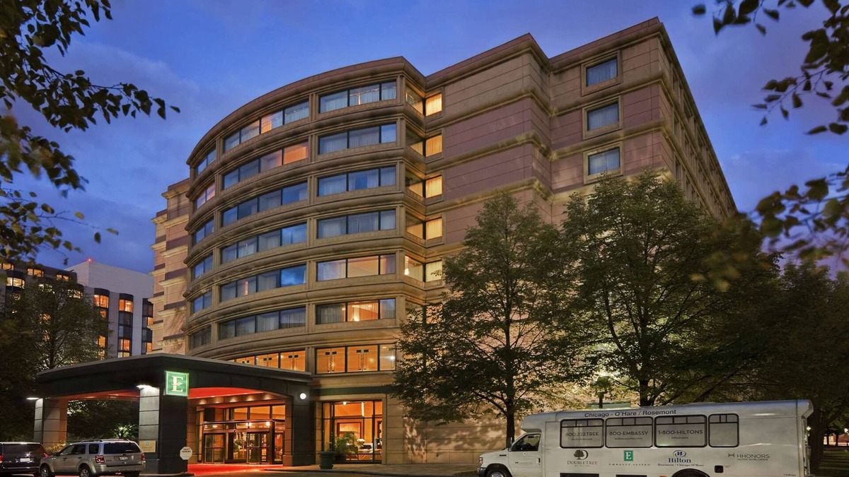Rosemont Hotel | Embassy Suites by Hilton Chicago O'Hare Rosemont