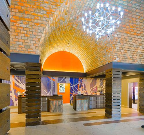 Montbello Hotel | Embassy Suites by Hilton Denver Central Park