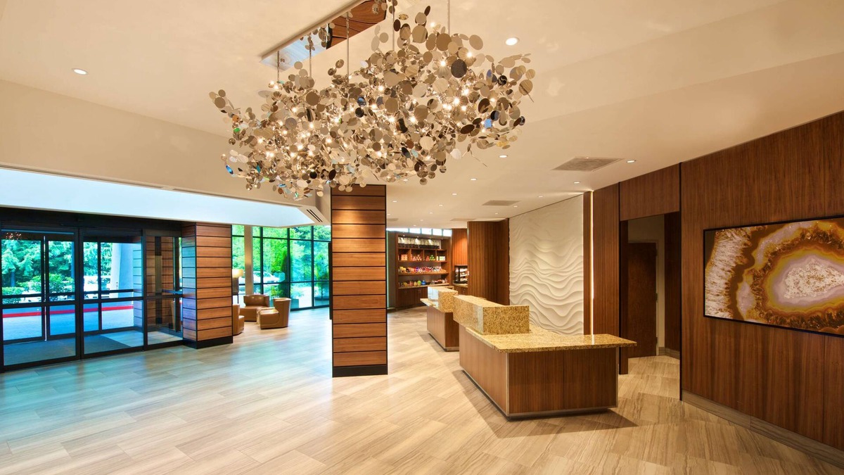 Tigard Hotel | Embassy Suites by Hilton Portland Tigard