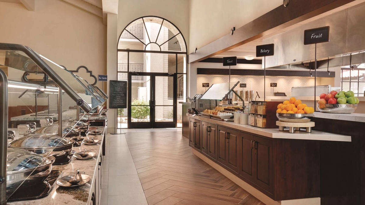 South Scottsdale Resort | Embassy Suites by Hilton Scottsdale Resort