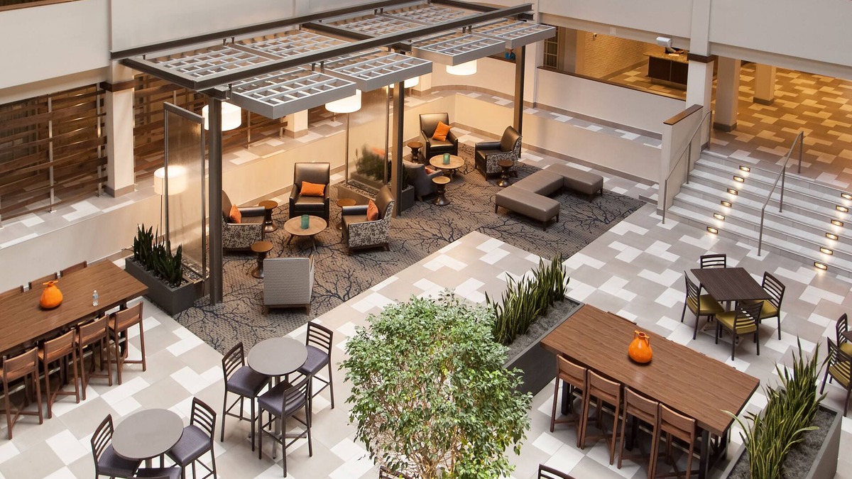West Bloomington Hotel | Embassy Suites by Hilton Bloomington/Minneapolis
