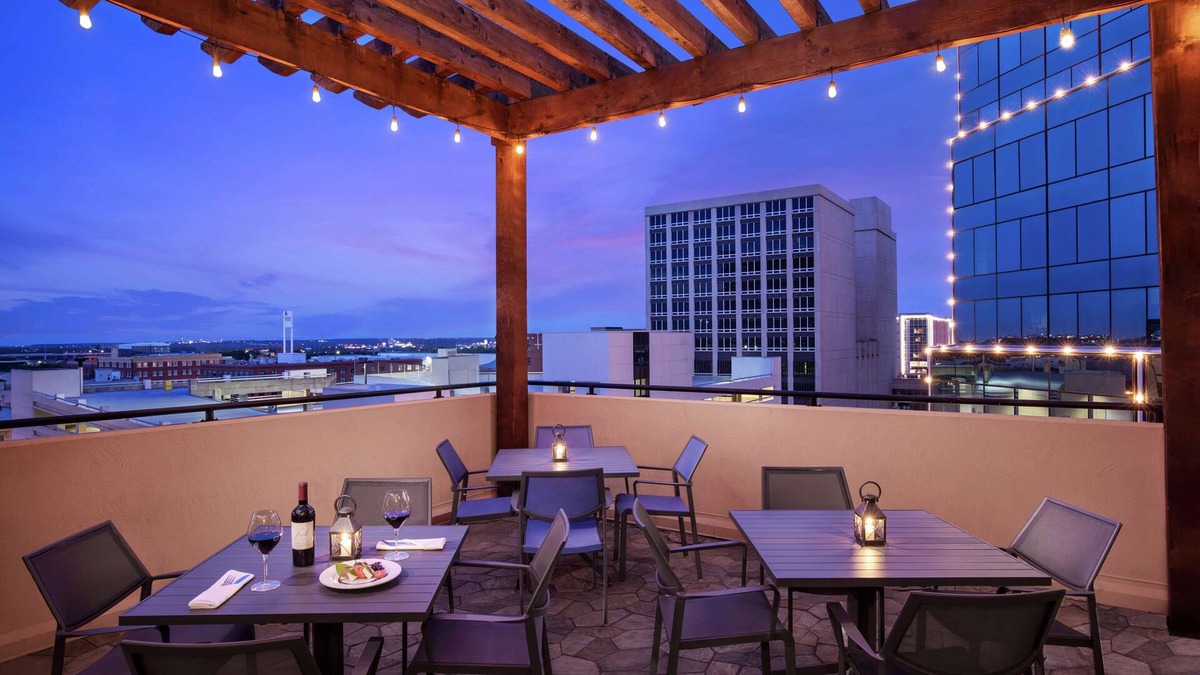Downtown Fort Worth Hotel | Embassy Suites by Hilton Fort Worth Downtown
