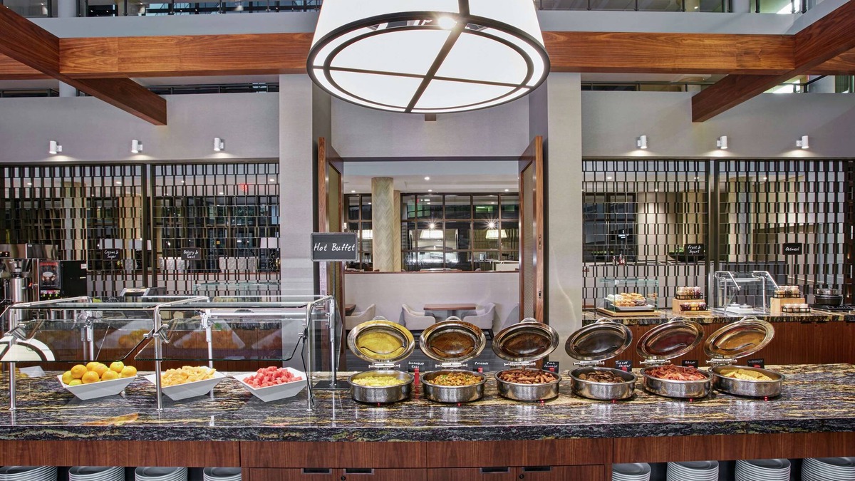 West End Hotel | Embassy Suites by Hilton Washington DC Georgetown