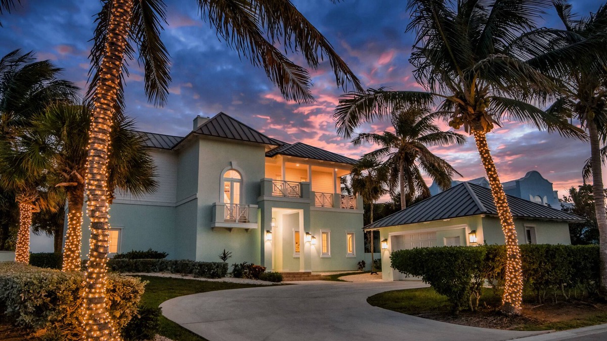 Rokers Point Villa | Emerald Escape Vacation Villa