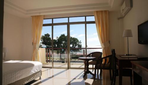 Nuku'alofa Hotel | Emerald Hotel & Restaurant