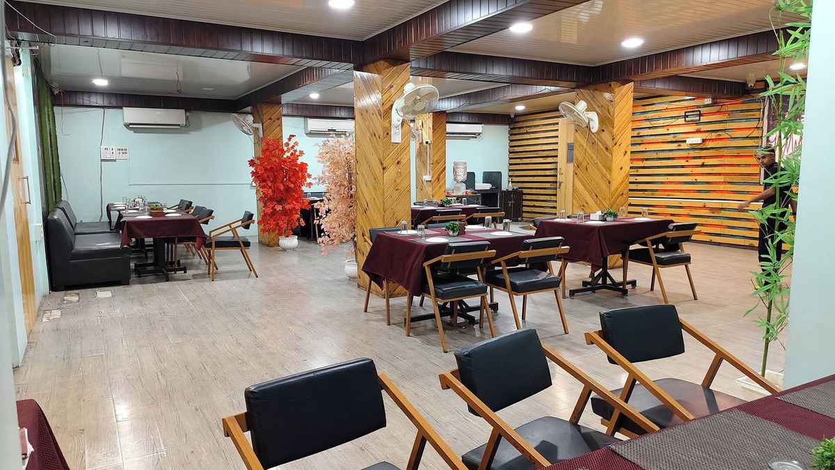 Pimpri - Chinchwad Hotel | Emerald Tree Moshi