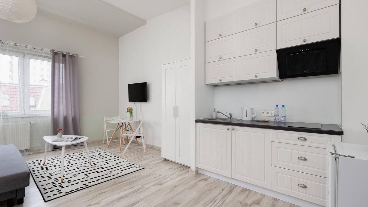 West Pomeranian Voivodeship Apartment | Emilii Plater Studio #62