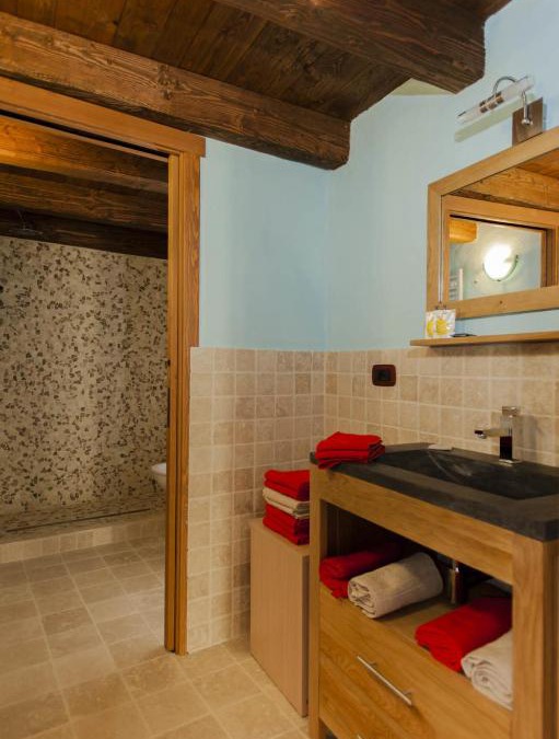 La Salle Apartment | Emilio Apartments