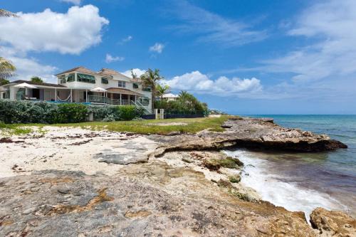Atlantic Shores Villa | Emily House Blue Sky Luxury
