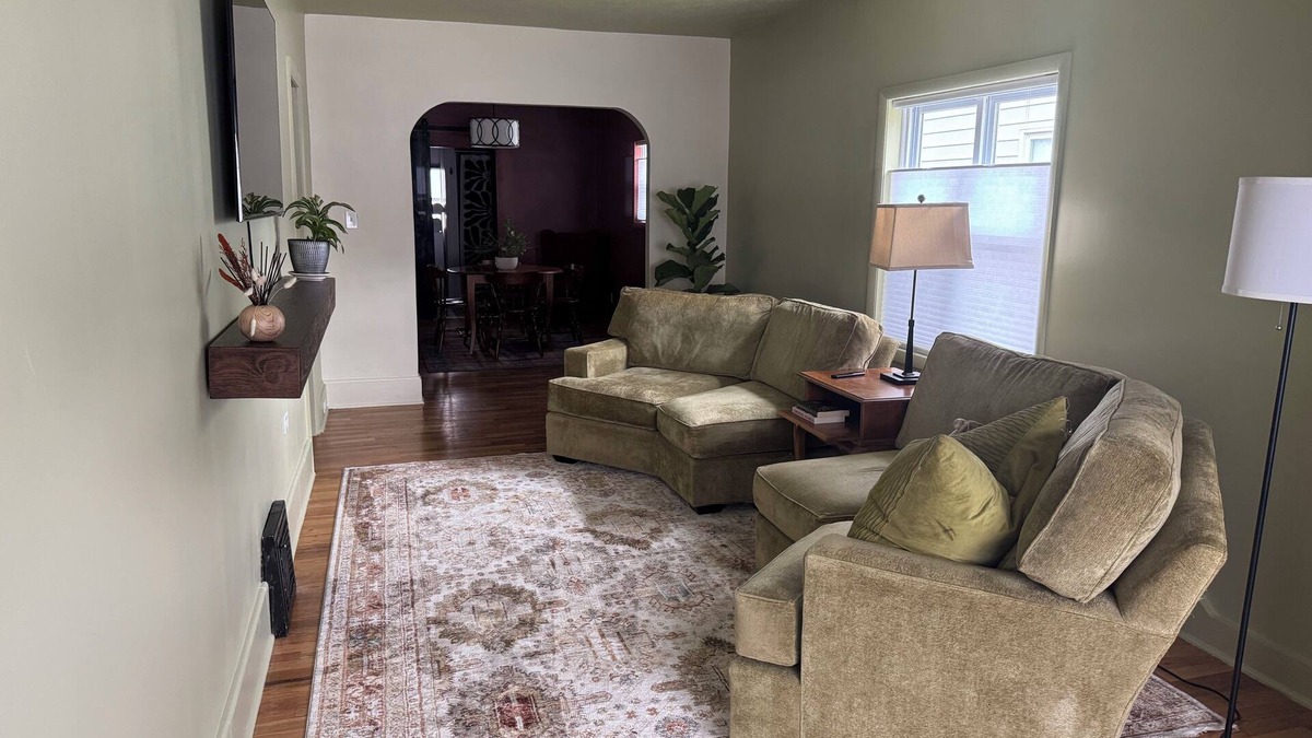 Grand Rapids House | Emjay's Place