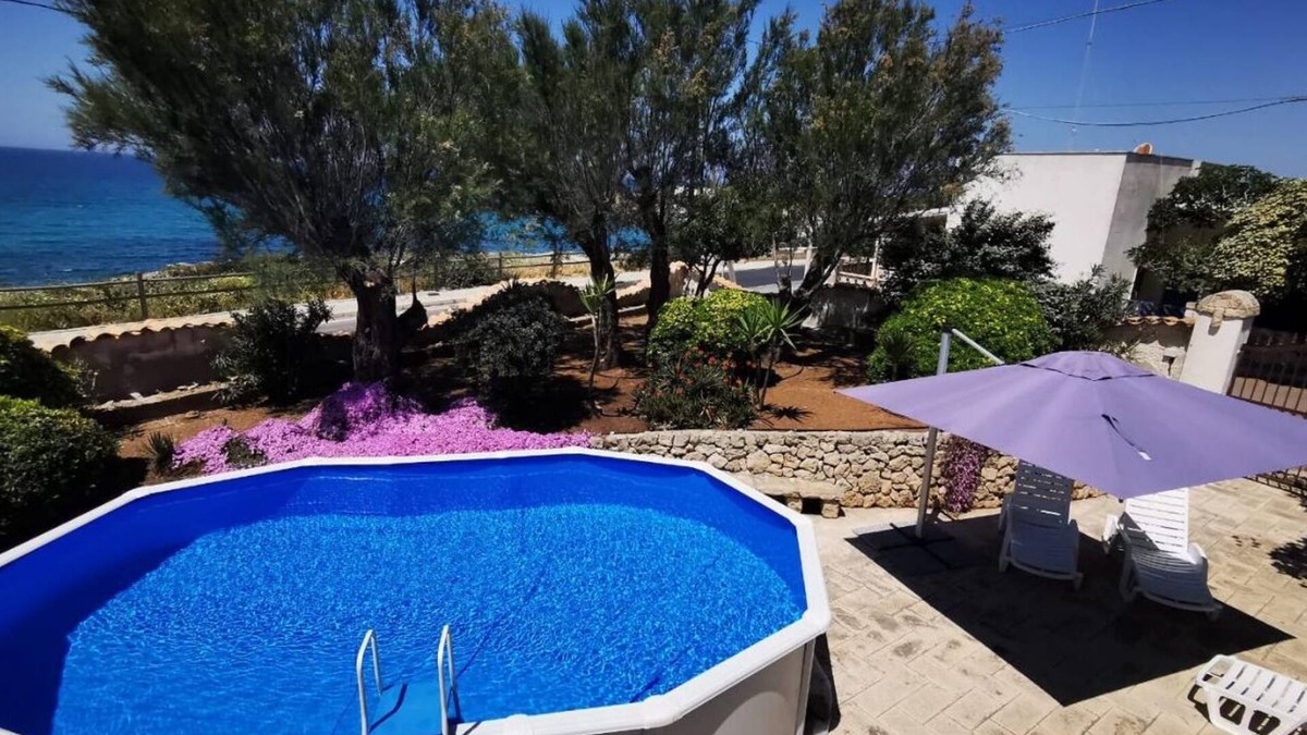 Torre Suda Villa | Emma's Beachfront Villa with pool, by Apulia home
