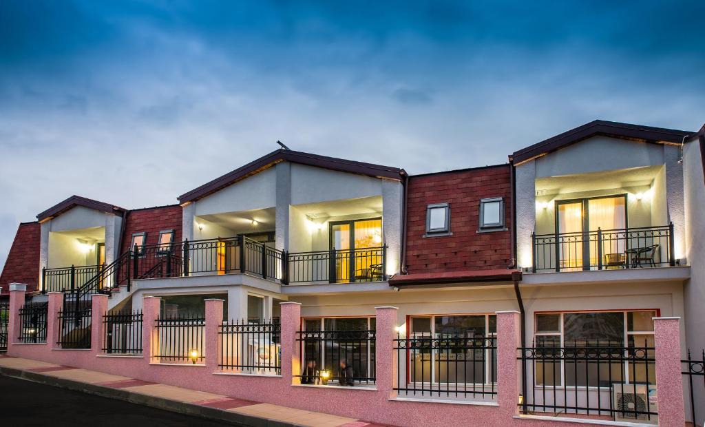 Zlatograd Hotel | Emmar Zlatograd