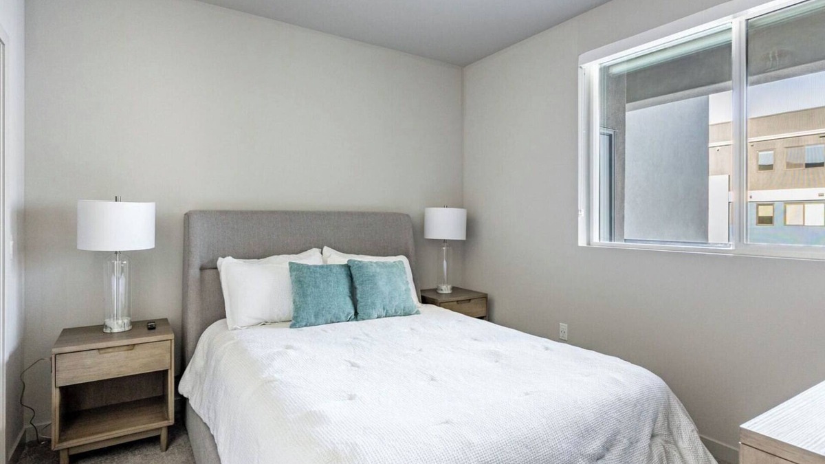 Reno/Tahoe Airport Apartment | Emory 1BD 1 - One Bedroom Apartment, Sleeps 2