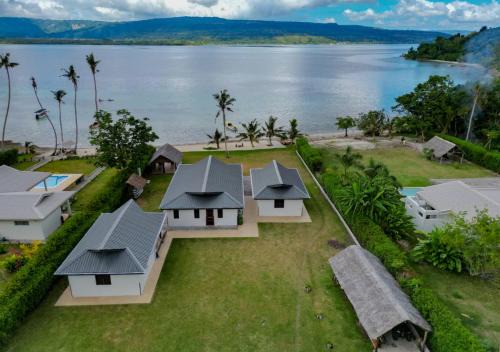 Moso Island House | Emotu Bay Lodge