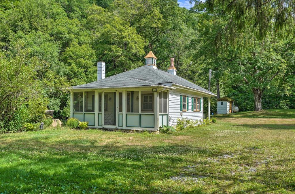 Emporium House | Emporium Colonial Home with Large Yard and Fire Pit!