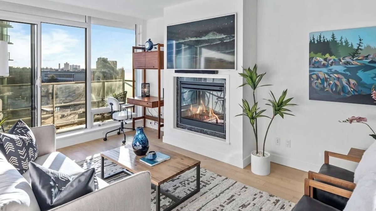Downtown Victoria Condo | Empress Shores - your stylish home away from home in downtown Victoria!